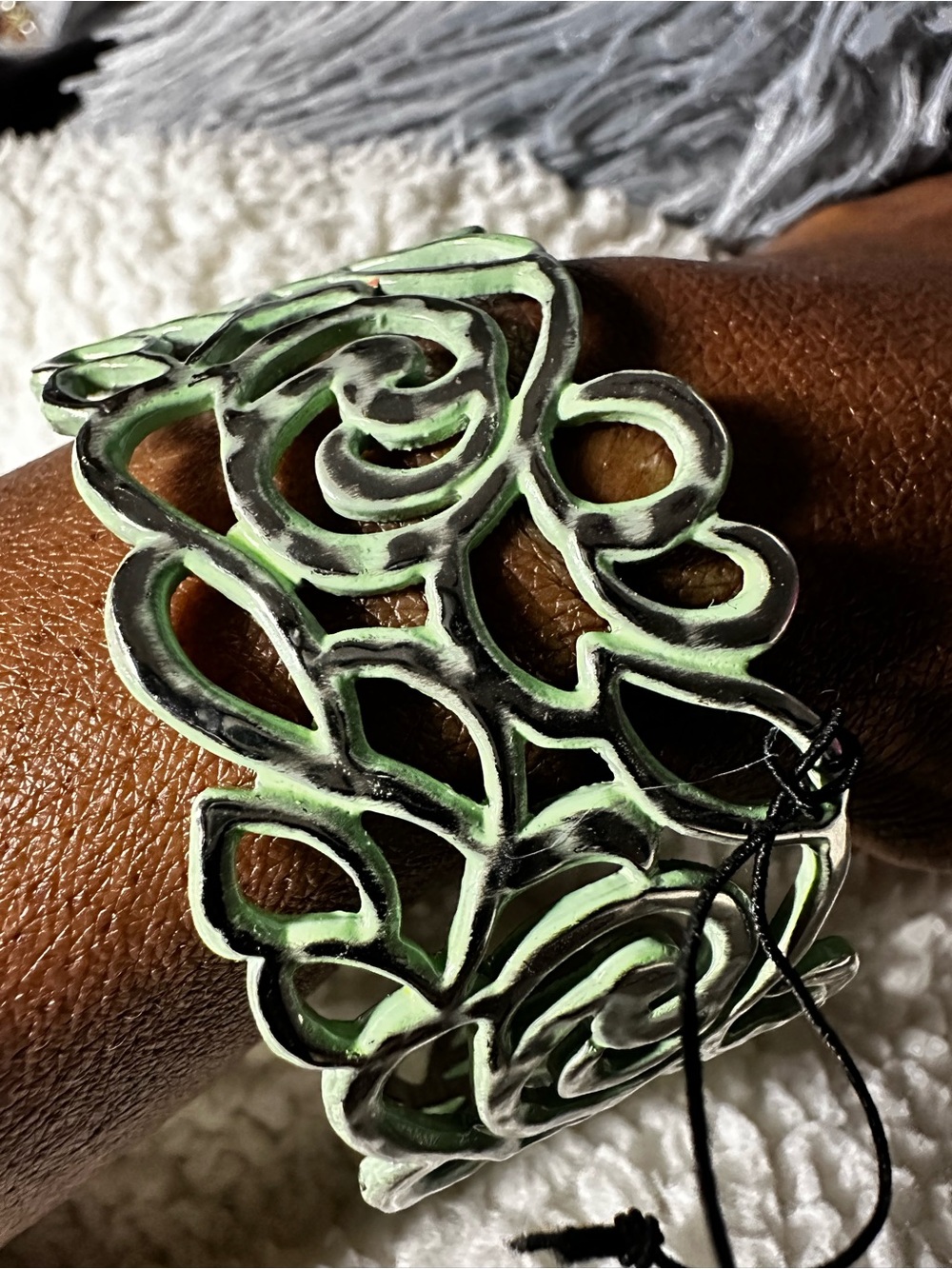Rusty Green Mints Cutout Floral Bracelet